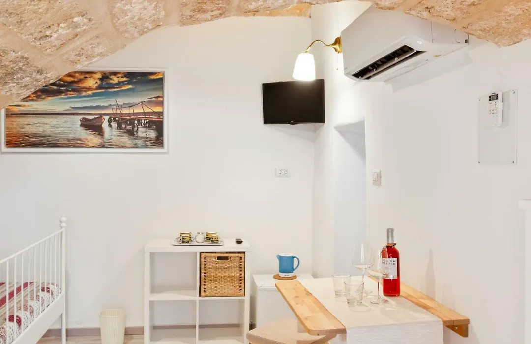 San Nicola Clemente Private Room-1